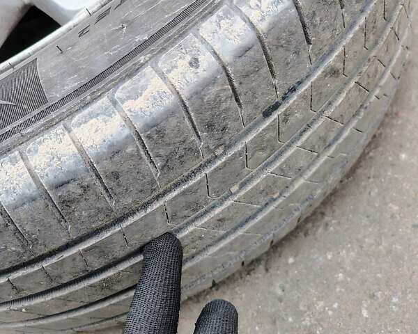 Синий Форд Фьюжн, объемом двигателя 1.39 л и пробегом 318 тыс. км за 3800 $, фото 20 на Automoto.ua