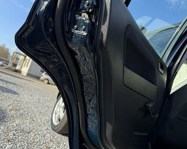 Синій Форд Фьюжен, об'ємом двигуна 1.4 л та пробігом 188 тис. км за 4900 $, фото 155 на Automoto.ua