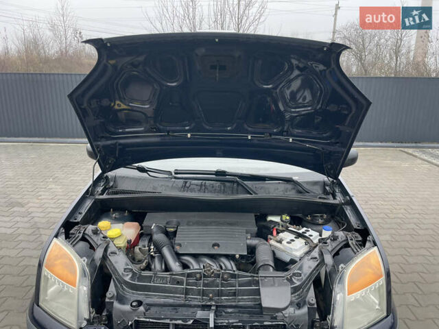 Синий Форд Фьюжн, объемом двигателя 1.4 л и пробегом 220 тыс. км за 4300 $, фото 32 на Automoto.ua