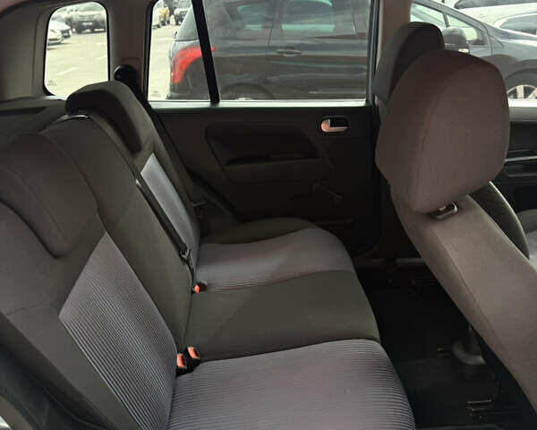 Синій Форд Фьюжен, об'ємом двигуна 1.4 л та пробігом 170 тис. км за 4999 $, фото 6 на Automoto.ua