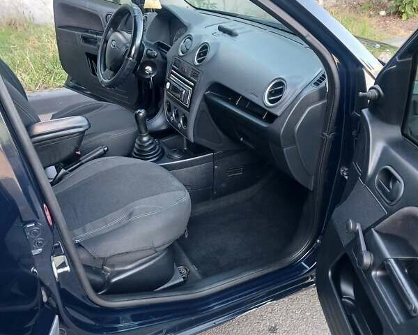 Синій Форд Фьюжен, об'ємом двигуна 1.24 л та пробігом 123 тис. км за 5300 $, фото 7 на Automoto.ua