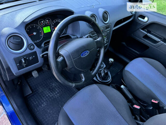 Синий Форд Фьюжн, объемом двигателя 1.4 л и пробегом 175 тыс. км за 4500 $, фото 28 на Automoto.ua