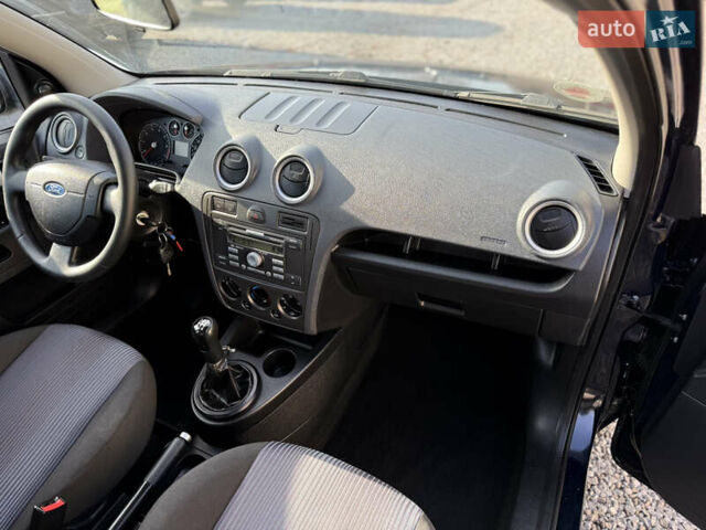 Синій Форд Фьюжен, об'ємом двигуна 1.4 л та пробігом 188 тис. км за 4900 $, фото 122 на Automoto.ua