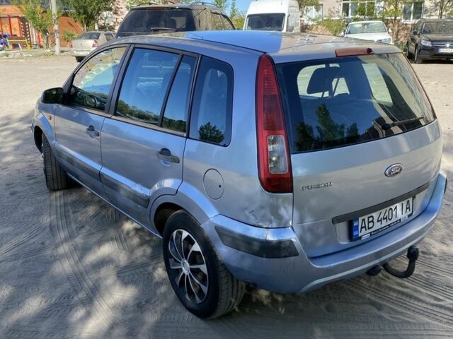 Синій Форд Фьюжен, об'ємом двигуна 1.4 л та пробігом 227 тис. км за 3500 $, фото 1 на Automoto.ua