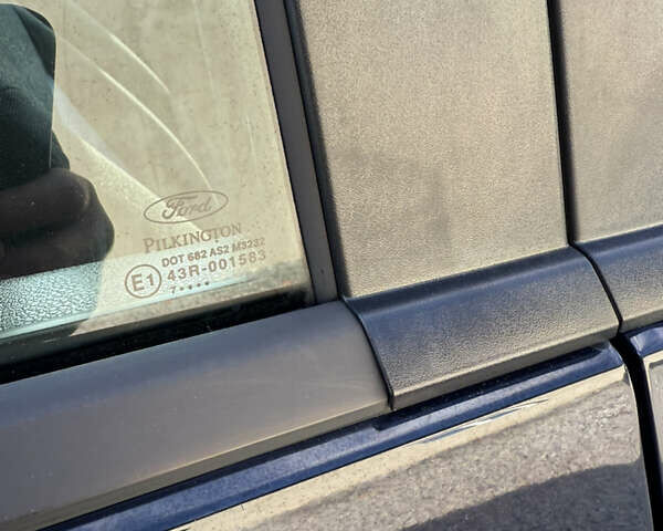 Синій Форд Фьюжен, об'ємом двигуна 1.4 л та пробігом 188 тис. км за 4900 $, фото 79 на Automoto.ua