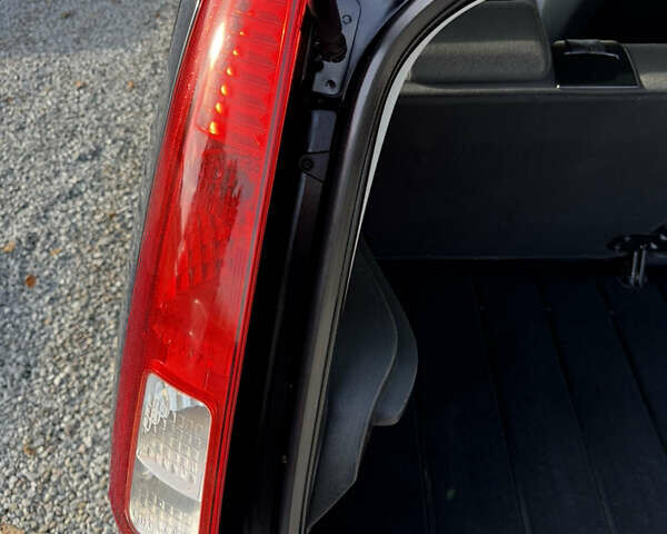 Синій Форд Фьюжен, об'ємом двигуна 1.4 л та пробігом 188 тис. км за 4900 $, фото 143 на Automoto.ua