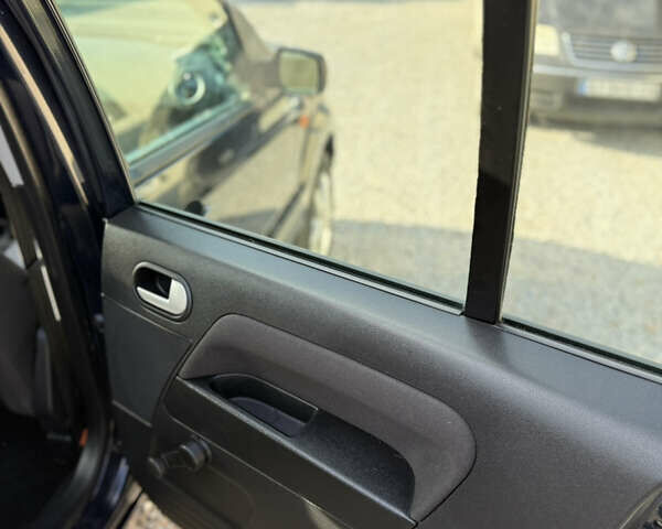 Синій Форд Фьюжен, об'ємом двигуна 1.4 л та пробігом 188 тис. км за 4900 $, фото 125 на Automoto.ua