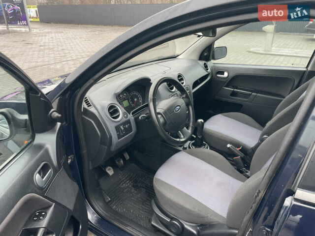 Синий Форд Фьюжн, объемом двигателя 1.4 л и пробегом 220 тыс. км за 4300 $, фото 14 на Automoto.ua