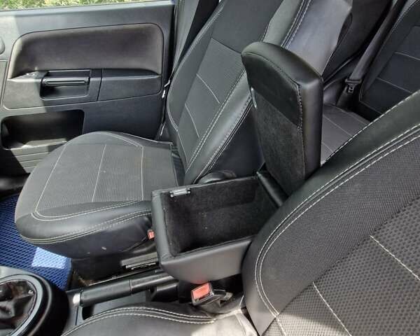 Синий Форд Фьюжн, объемом двигателя 1.4 л и пробегом 130 тыс. км за 4400 $, фото 21 на Automoto.ua