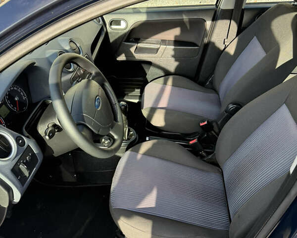 Синій Форд Фьюжен, об'ємом двигуна 1.4 л та пробігом 188 тис. км за 4900 $, фото 87 на Automoto.ua