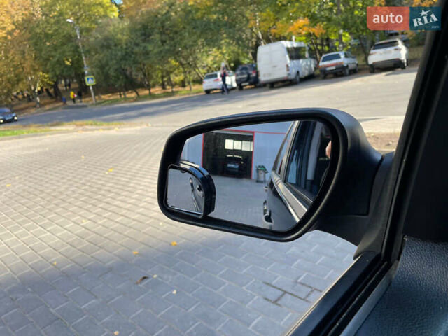 Форд Фьюжн 2007 в Киеве на Automoto.ua Синий Форд Фьюжн, объемом двигателя 1.39 л и пробегом 240 тыс. км за 4900 $, фото 25 на Automoto.ua