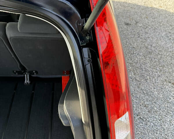 Синій Форд Фьюжен, об'ємом двигуна 1.4 л та пробігом 188 тис. км за 4900 $, фото 147 на Automoto.ua