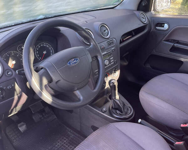 Синий Форд Фьюжн, объемом двигателя 1.4 л и пробегом 172 тыс. км за 3800 $, фото 5 на Automoto.ua