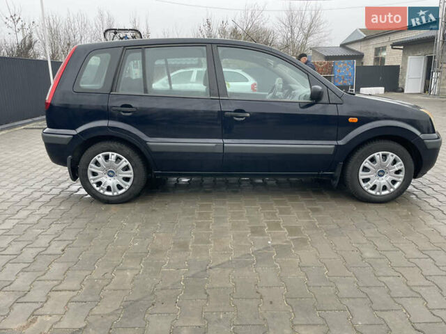 Синий Форд Фьюжн, объемом двигателя 1.4 л и пробегом 220 тыс. км за 4300 $, фото 6 на Automoto.ua