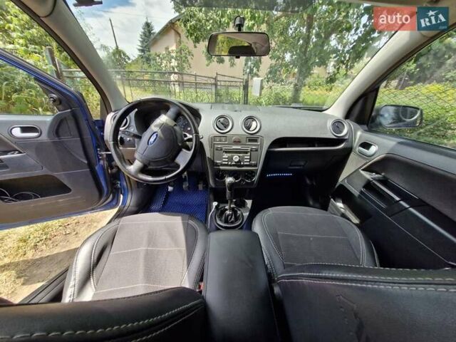 Синий Форд Фьюжн, объемом двигателя 1.4 л и пробегом 130 тыс. км за 4400 $, фото 24 на Automoto.ua