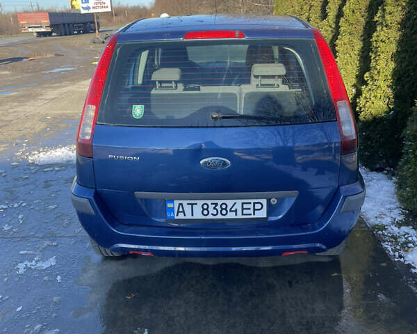 Синий Форд Фьюжн, объемом двигателя 1.4 л и пробегом 172 тыс. км за 3800 $, фото 3 на Automoto.ua