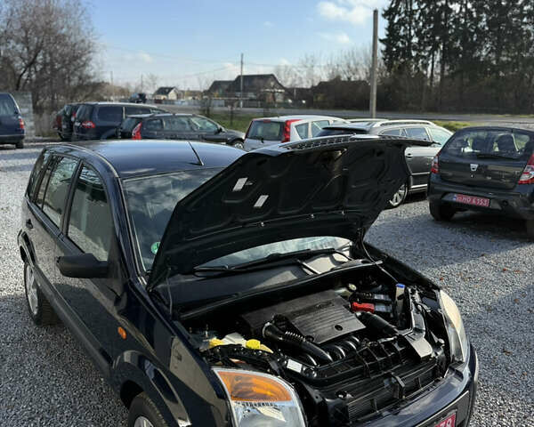 Синій Форд Фьюжен, об'ємом двигуна 1.4 л та пробігом 188 тис. км за 4900 $, фото 58 на Automoto.ua