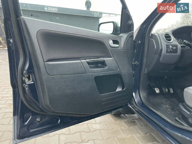 Синий Форд Фьюжн, объемом двигателя 1.4 л и пробегом 220 тыс. км за 4300 $, фото 26 на Automoto.ua