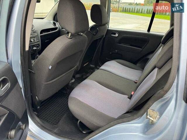 Синій Форд Фьюжен, об'ємом двигуна 1.6 л та пробігом 208 тис. км за 4200 $, фото 22 на Automoto.ua