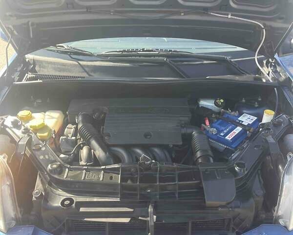 Форд Фьюжн 2007 в Ровно на Automoto.ua Синий Форд Фьюжн, объемом двигателя 1.4 л и пробегом 190 тыс. км за 5350 $, фото 8 на Automoto.ua