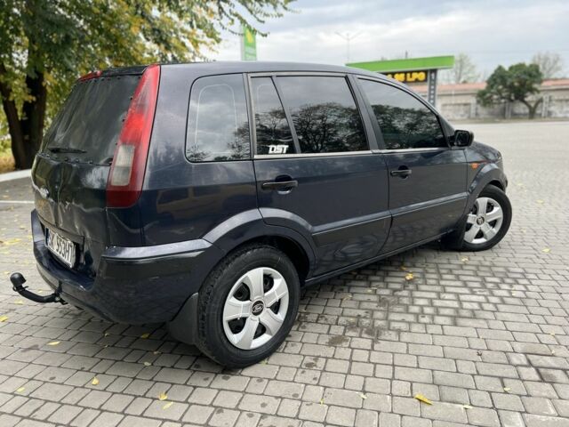 Синій Форд Фьюжен, об'ємом двигуна 1.4 л та пробігом 220 тис. км за 1852 $, фото 3 на Automoto.ua