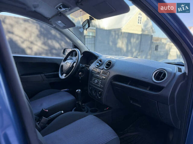 Синий Форд Фьюжн, объемом двигателя 1.4 л и пробегом 318 тыс. км за 4400 $, фото 18 на Automoto.ua