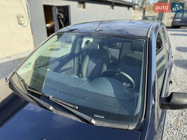 Синій Форд Фьюжен, об'ємом двигуна 1.4 л та пробігом 188 тис. км за 4900 $, фото 36 на Automoto.ua