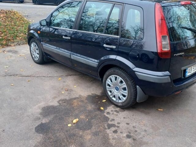 Синій Форд Фьюжен, об'ємом двигуна 1.4 л та пробігом 220 тис. км за 4000 $, фото 2 на Automoto.ua