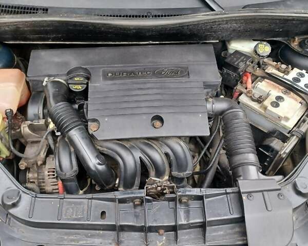 Синій Форд Фьюжен, об'ємом двигуна 1.39 л та пробігом 225 тис. км за 4200 $, фото 7 на Automoto.ua