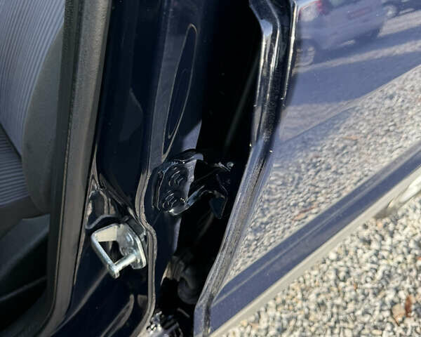 Синій Форд Фьюжен, об'ємом двигуна 1.4 л та пробігом 188 тис. км за 4900 $, фото 152 на Automoto.ua