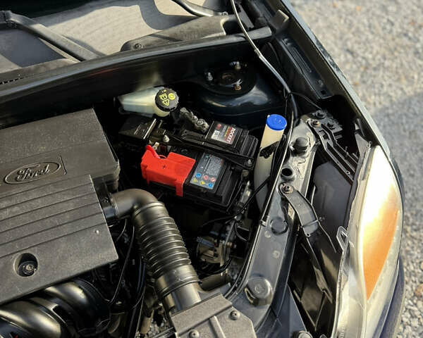 Синій Форд Фьюжен, об'ємом двигуна 1.4 л та пробігом 188 тис. км за 4900 $, фото 53 на Automoto.ua