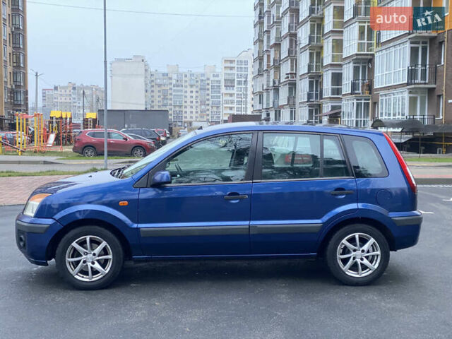 Синій Форд Фьюжен, об'ємом двигуна 1.4 л та пробігом 227 тис. км за 4500 $, фото 2 на Automoto.ua