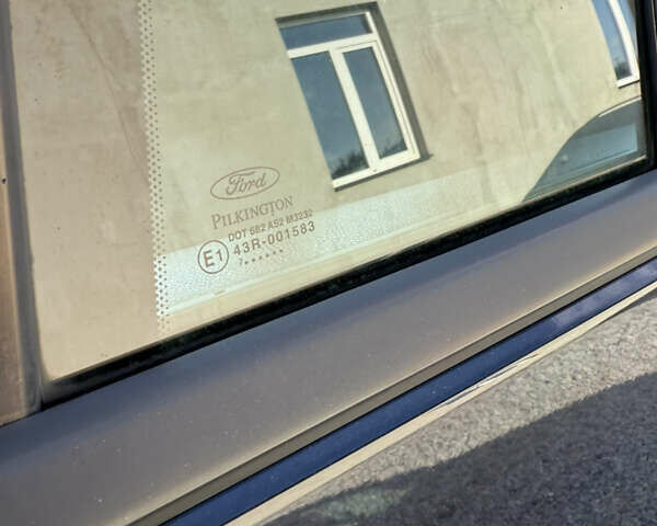 Синій Форд Фьюжен, об'ємом двигуна 1.4 л та пробігом 188 тис. км за 4900 $, фото 80 на Automoto.ua