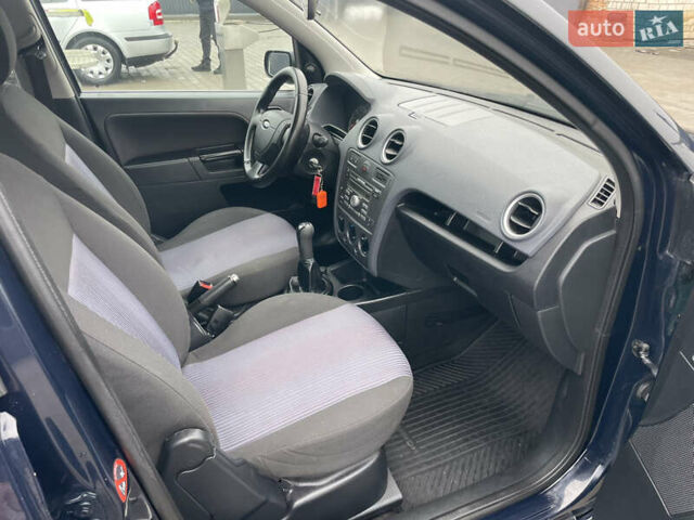 Синий Форд Фьюжн, объемом двигателя 1.4 л и пробегом 220 тыс. км за 4300 $, фото 15 на Automoto.ua