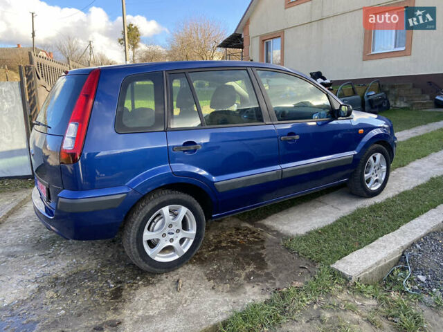 Синій Форд Фьюжен, об'ємом двигуна 1.4 л та пробігом 185 тис. км за 4950 $, фото 2 на Automoto.ua