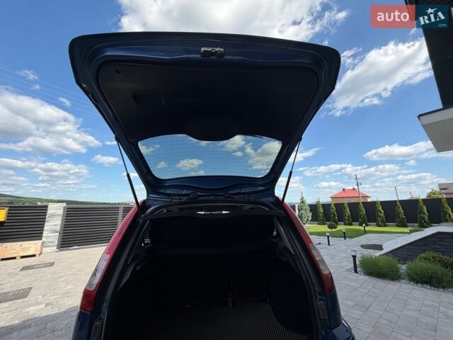 Синий Форд Фьюжн, объемом двигателя 1.4 л и пробегом 300 тыс. км за 4800 $, фото 16 на Automoto.ua