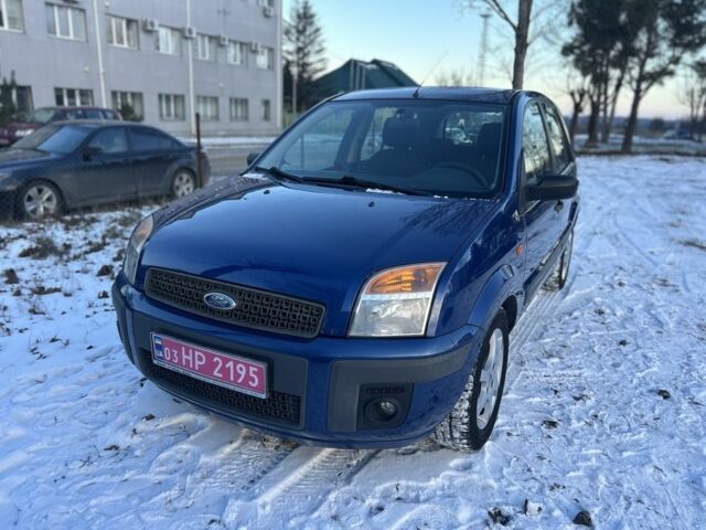 Синий Форд Фьюжн, объемом двигателя 1.4 л и пробегом 185 тыс. км за 4700 $, фото 1 на Automoto.ua