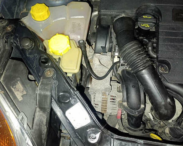 Синій Форд Фьюжен, об'ємом двигуна 1.6 л та пробігом 155 тис. км за 4900 $, фото 39 на Automoto.ua