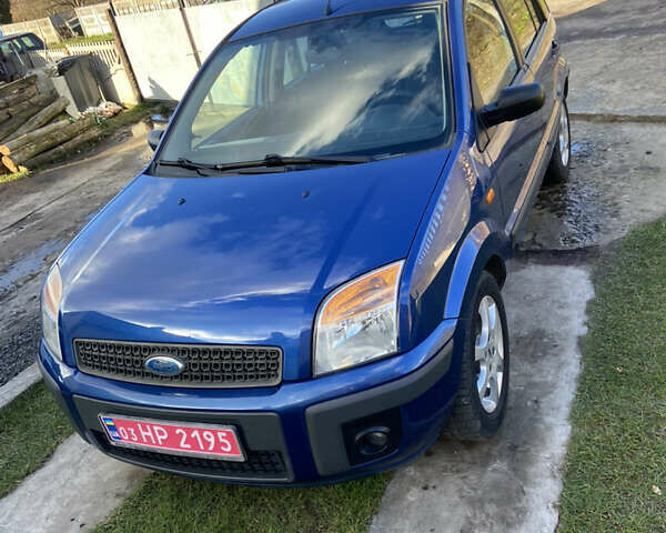 Синій Форд Фьюжен, об'ємом двигуна 1.4 л та пробігом 185 тис. км за 4950 $, фото 1 на Automoto.ua