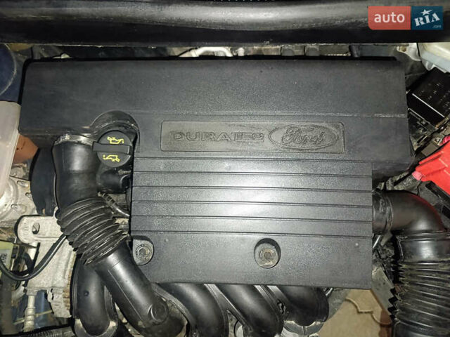 Синій Форд Фьюжен, об'ємом двигуна 1.6 л та пробігом 155 тис. км за 4900 $, фото 41 на Automoto.ua