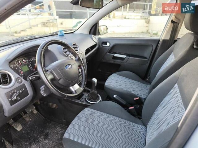 Синій Форд Фьюжен, об'ємом двигуна 0 л та пробігом 173 тис. км за 6200 $, фото 15 на Automoto.ua