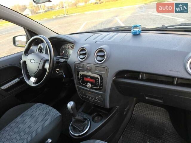 Синій Форд Фьюжен, об'ємом двигуна 0 л та пробігом 173 тис. км за 6200 $, фото 19 на Automoto.ua