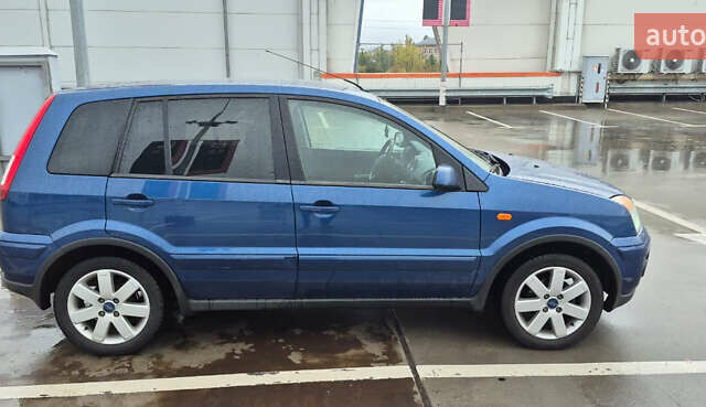 Синій Форд Фьюжен, об'ємом двигуна 1.6 л та пробігом 194 тис. км за 6800 $, фото 2 на Automoto.ua