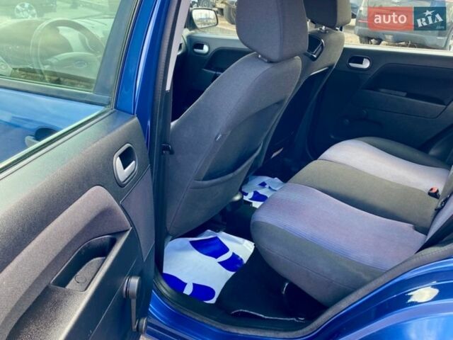 Синий Форд Фьюжн, объемом двигателя 1.6 л и пробегом 215 тыс. км за 6500 $, фото 17 на Automoto.ua