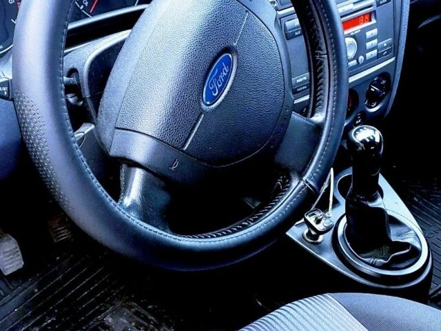 Синий Форд Фьюжн, объемом двигателя 1 л и пробегом 194 тыс. км за 5600 $, фото 6 на Automoto.ua