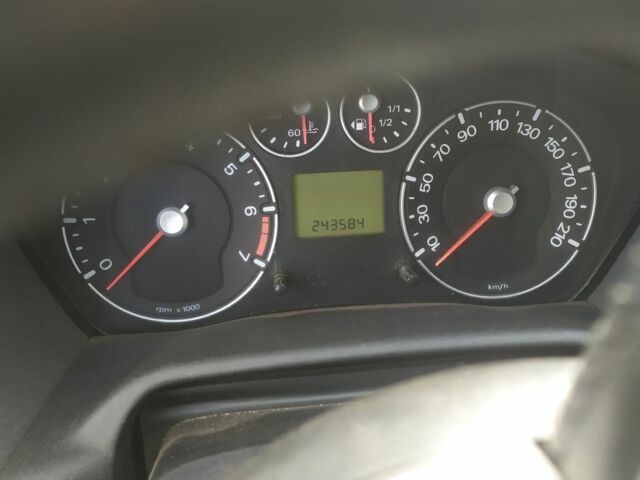 Синий Форд Фьюжн, объемом двигателя 1.4 л и пробегом 250 тыс. км за 3200 $, фото 7 на Automoto.ua