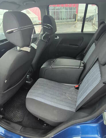 Синій Форд Фьюжен, об'ємом двигуна 1.6 л та пробігом 194 тис. км за 6800 $, фото 14 на Automoto.ua