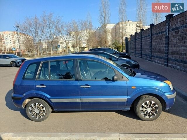 Синій Форд Фьюжен, об'ємом двигуна 1.39 л та пробігом 248 тис. км за 5100 $, фото 12 на Automoto.ua
