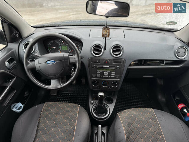 Синій Форд Фьюжен, об'ємом двигуна 1.4 л та пробігом 201 тис. км за 4350 $, фото 10 на Automoto.ua