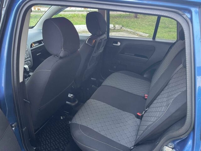 Синий Форд Фьюжн, объемом двигателя 1.6 л и пробегом 179 тыс. км за 5500 $, фото 16 на Automoto.ua